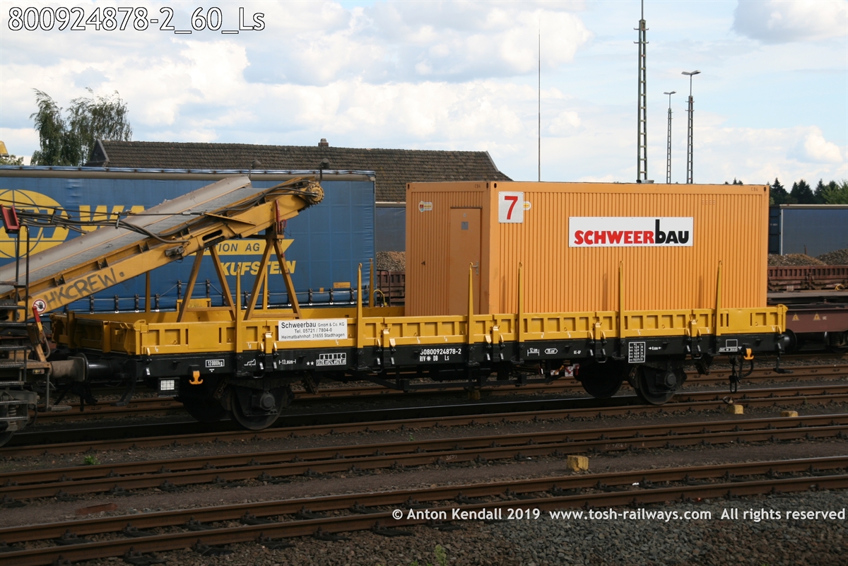 800924878-2_60_Ls.jpg